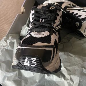 BALENCIAGA RUNNERS